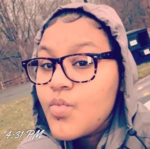 Meet your Posher, Arielle